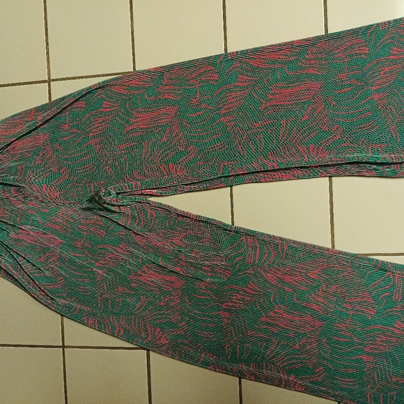 Vibrant Patterned Wide Leg Pants - Picture 5 of 6